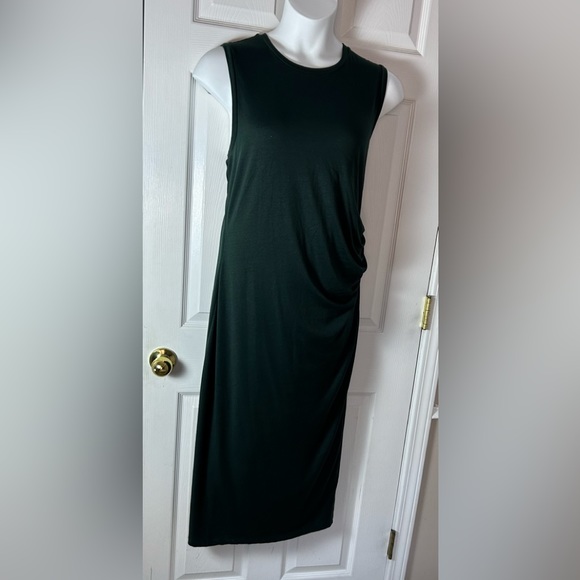 Banana Republic Dresses & Skirts - Banana Republic Dark Green Sleeveless Ruched Waist Dress